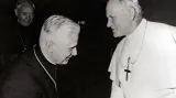 Dne 5. listopadu 1979 se v papežské roli poprvé setkal s kardinálem Josephem Ratzingerem. Ten se stal 19. dubna 2005 jeho následníkem v papežském křesle a přijal jméno Benedikt XVI.
