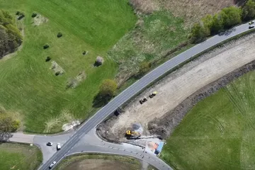 Úsek u Losiné by měl být bezpečnější. Podle místních však pomůže jenom nový obchvat