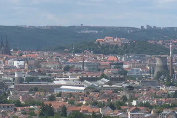 Ovzduší v Brně se pročistilo, hrozbu ale představuje benzo(a)pyren, ukázalo měření
