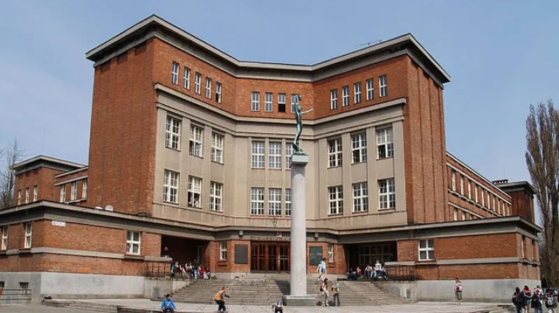 Gymnázium J. K. Tyla v Hradci Králové