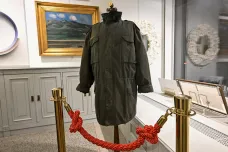 Havlova bunda z roku 1989 se vydražila za 2,76 milionu korun