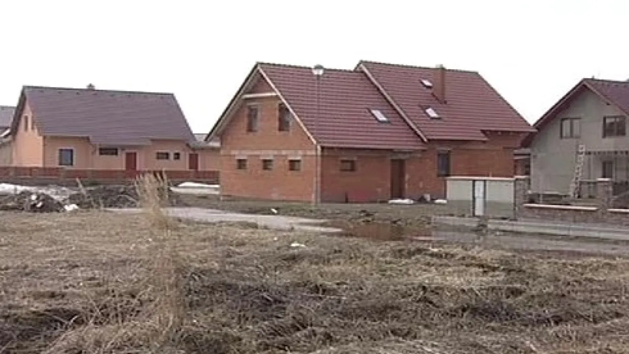 Zadlužené Humburky volají o pomoc — ČT24 — Česká televize