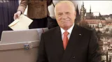 Prezident Václav Klaus volil už v 1. kole