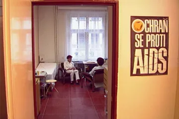 30 let zpět: Rostoucí obava z nákazy virem HIV