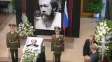 Rakev s ostatky Alexandra Solženicyna