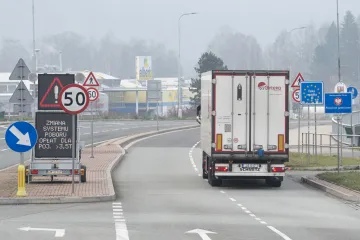 Začalo fungovat nové mýto. Na dálnicích je klid, kolony se čekají v pondělí