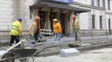Zaměstnanost - dělníci na stavbě