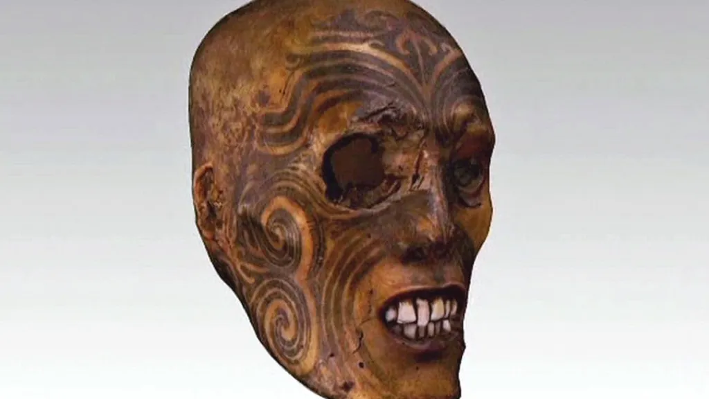 Tetovaná mumifikovaná maorská hlava