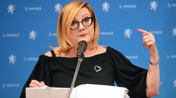 Ministryně financí Alena Schillerová (ANO) na tiskové konferenci k představení výsledků hospodaření státního rozpočtu za rok 2025