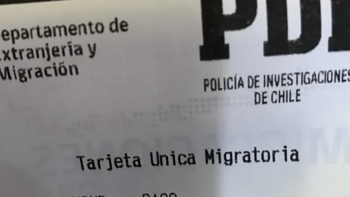 Povolení od chilského imigračního úředníka