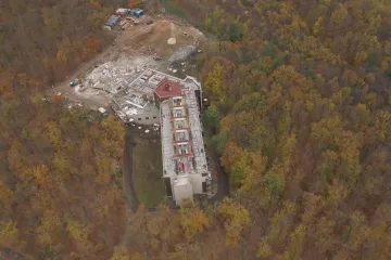 Další architektonická ikona 70. let zaniká. K zemi jde brněnská Myslivna, nahradí ji větší komplex