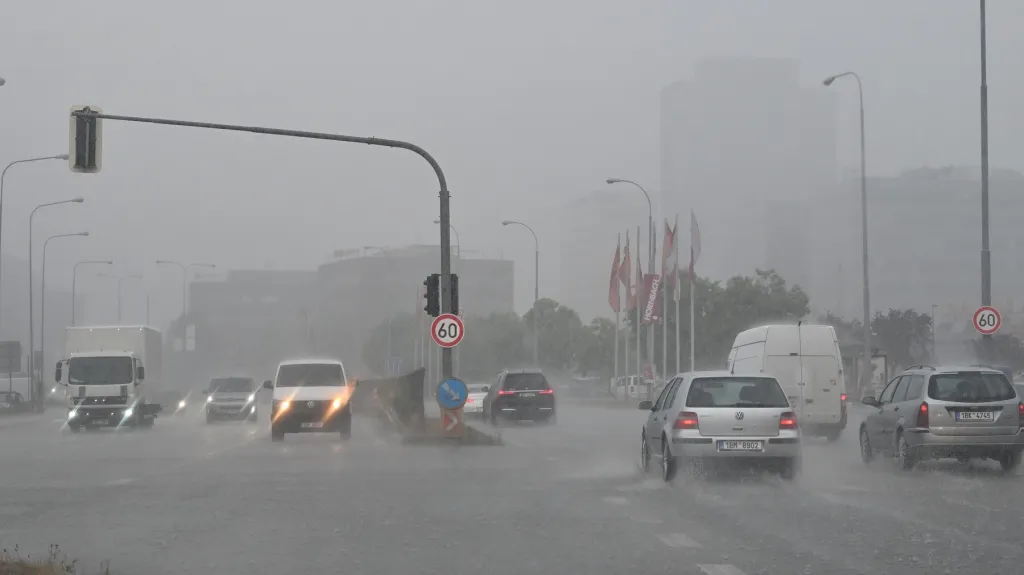 Pondělní přívalový déšť v Brně