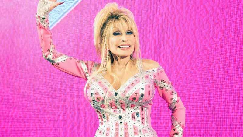 Dolly Partonová (2023)