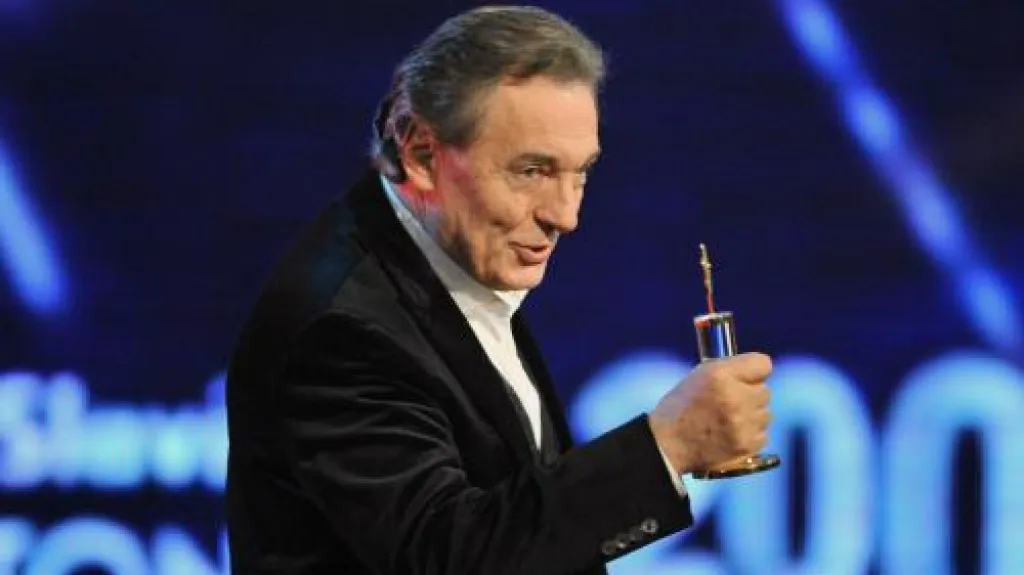 Karel Gott - nejlepší zpěvák v anketě Český slavík 09