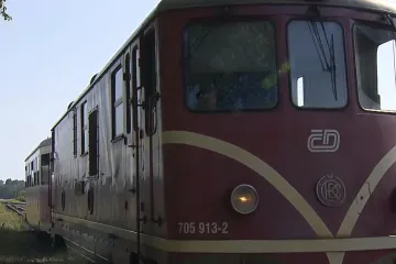 Opuštěným nádražím na osoblažské úzkokolejce se vrátí jejich prvorepubliková podoba