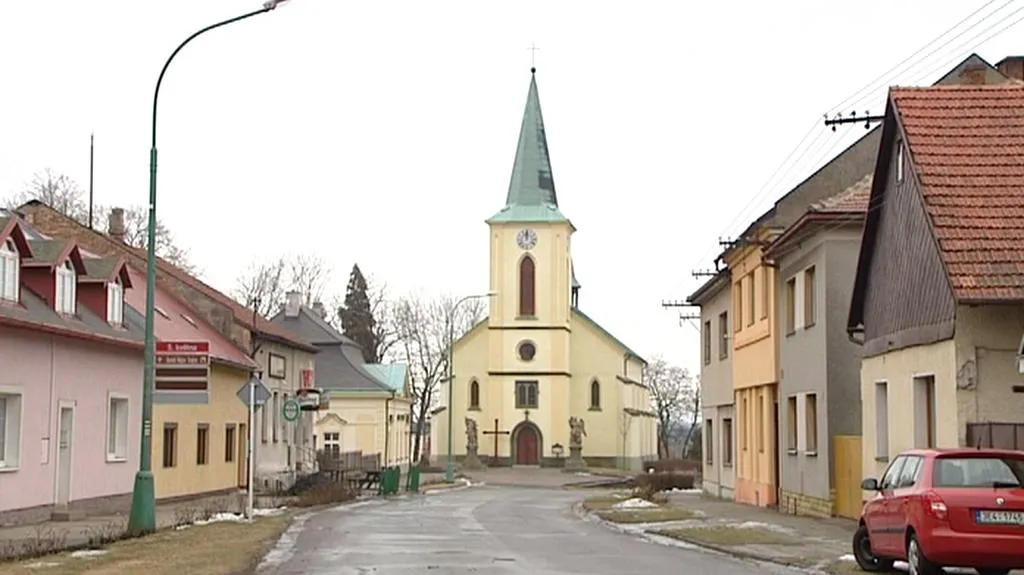 Kostel v obci Horní Jelení