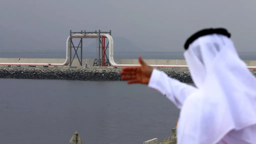 Ropovod v Emirátech