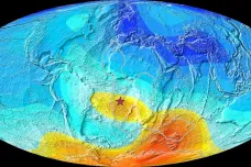 Vědci našli velké poruchy v magnetickém poli Země. Může jít o dlouhodobý proces