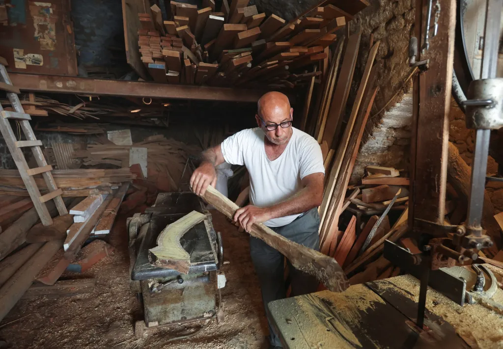 Rodina libanonského stavitele lodí udržuje naživu skomírající řemeslo