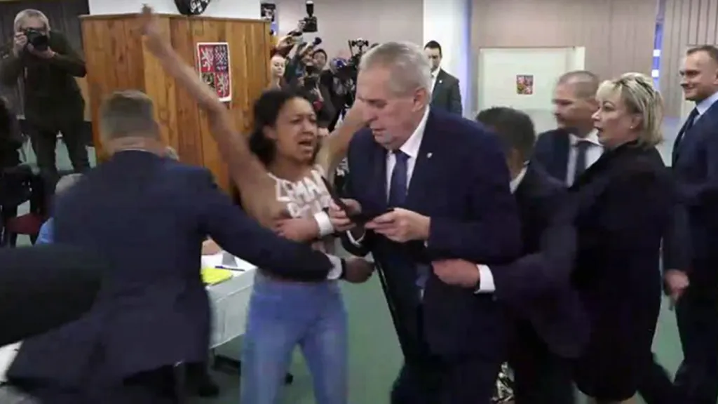 Miloš Zeman a jeho kritička ve volební místnosti