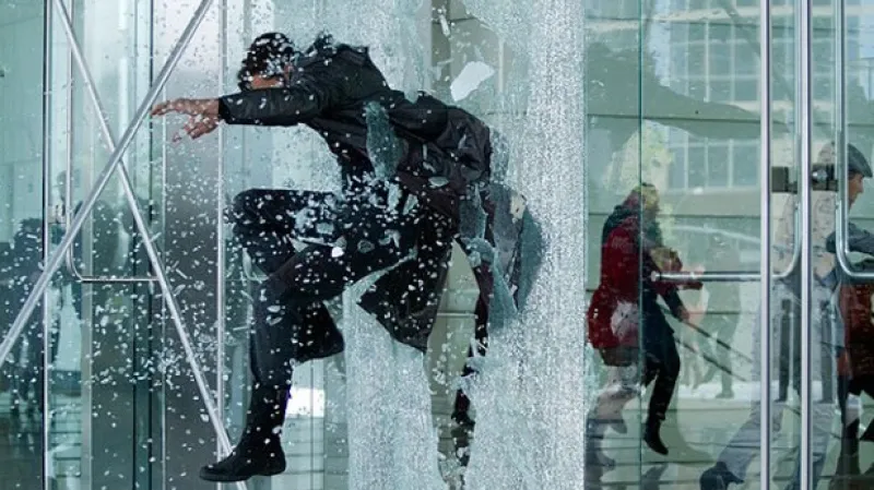 Star Trek: Do temnoty - USA (2013), režie: J. J. Abrams, v kinech ČR od 06. 06. 2013