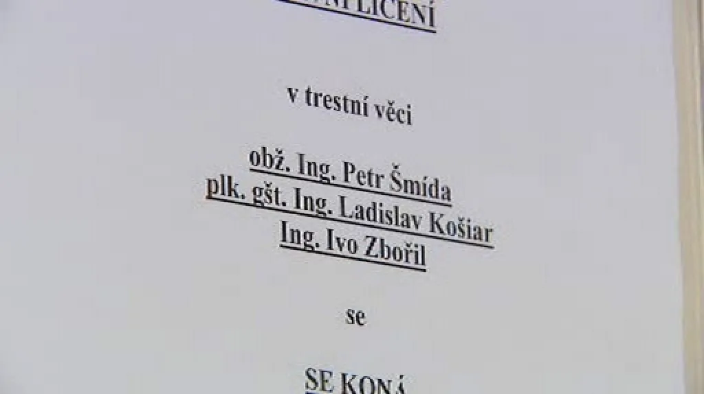 Líčení s bývalými důstojníky