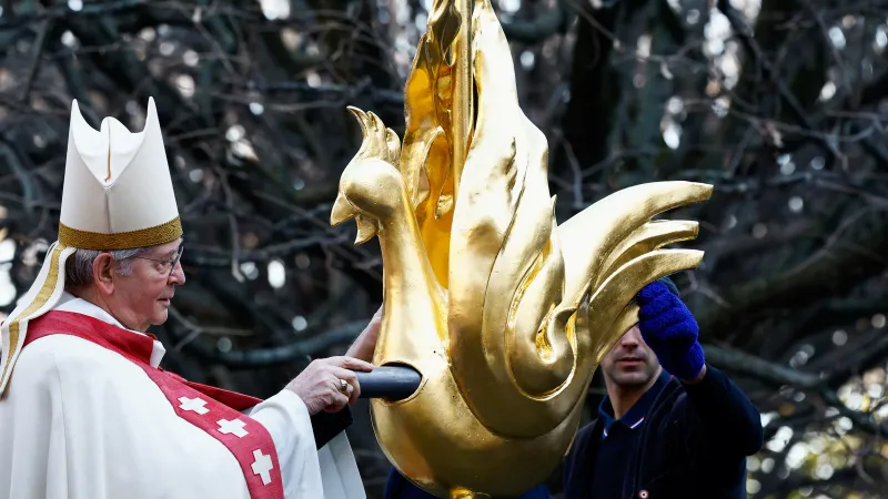 Nový kohout pro katedrálu Notre-Dame