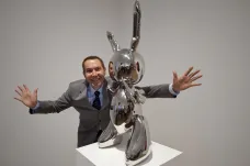 Nejdražší ocelový králík. Jeff Koons dráždí svým kýčem