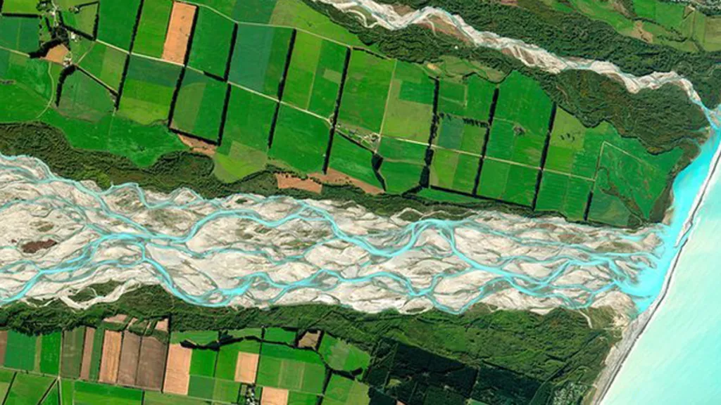 Satelitní snímek řeky Rakaia