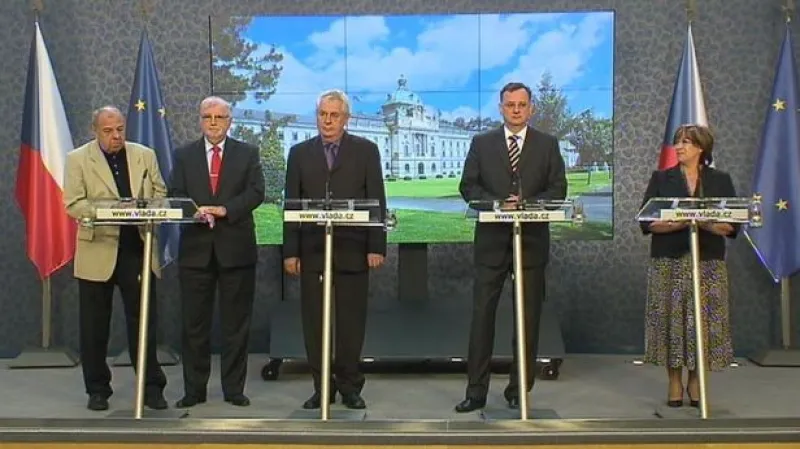 Brífink po jednání tripartity a prezidenta