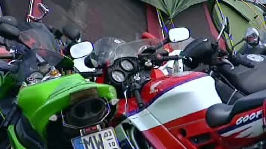 Stroje návštěvnků brněnské velké ceny