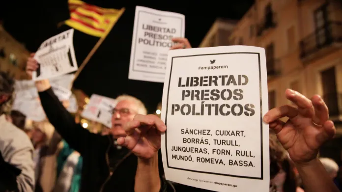 Katalánci žádají propuštění politických vězňů