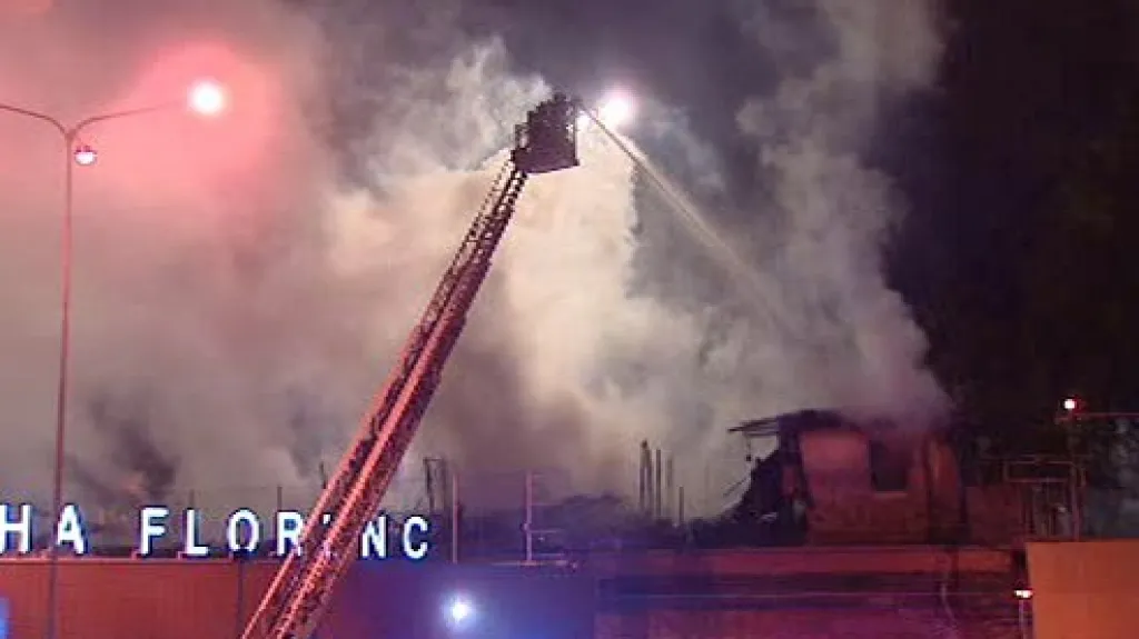 Požár drážní haly na pražské Florenci