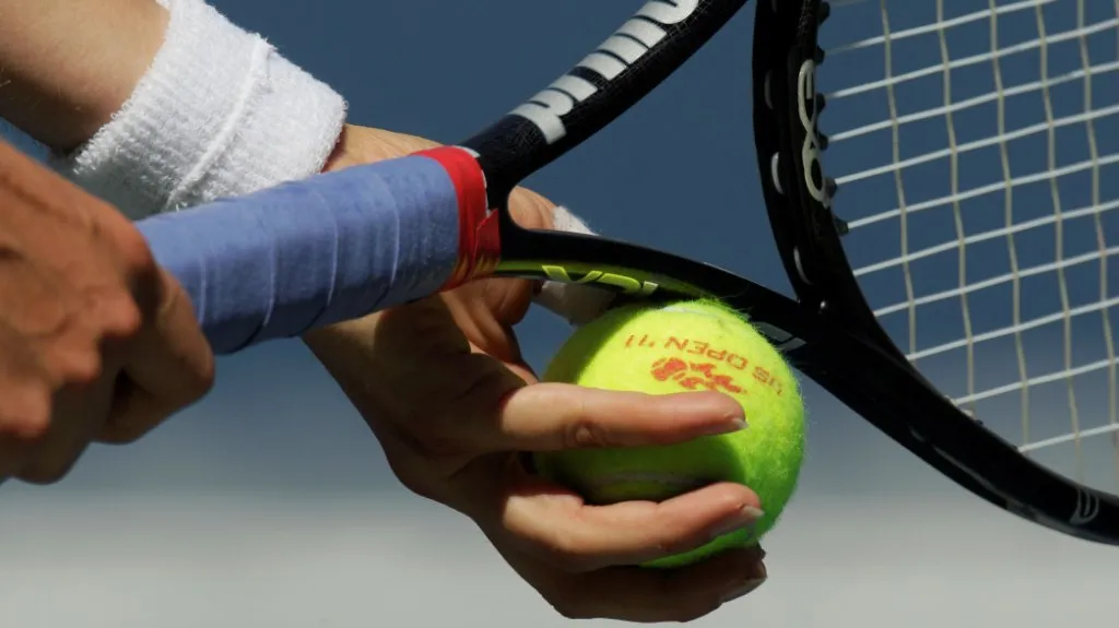 Tenis
