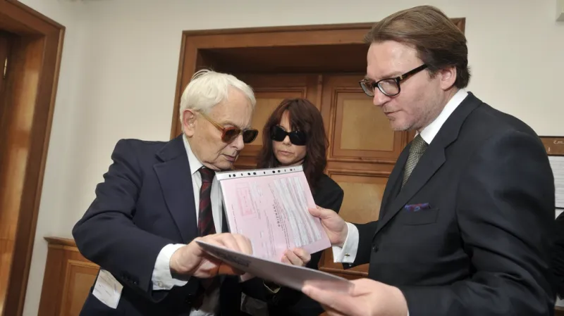 Rathův otec Ratmír čeká na rozhodnutí soudu