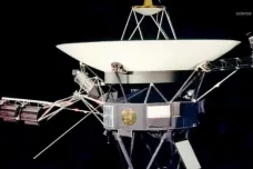 Voyager 1 odstartoval před 45 lety. Mimozemšťanům by řekl česky „Dobrý den“