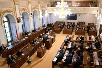 Poslanci jednali o zpřísnění zákazu vlastnictví médií politiky. K hlasování se znovu nedostali