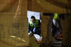 Střelec zabil v jeruzalémské synagoze sedm lidí. Policie útočníka zastřelila