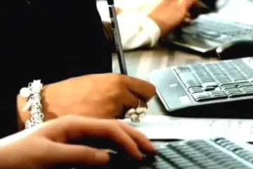 Internet je nebezpečný, sociální sítě dvojnásob