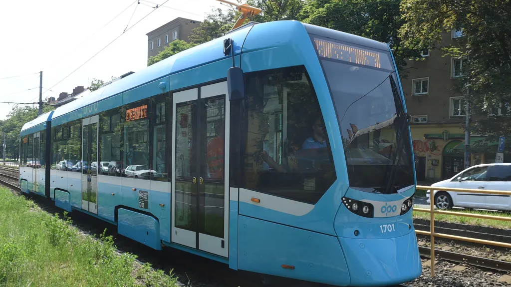 Stadler nOVA - aktuálně nejmodernější tramvaj v Ostravě