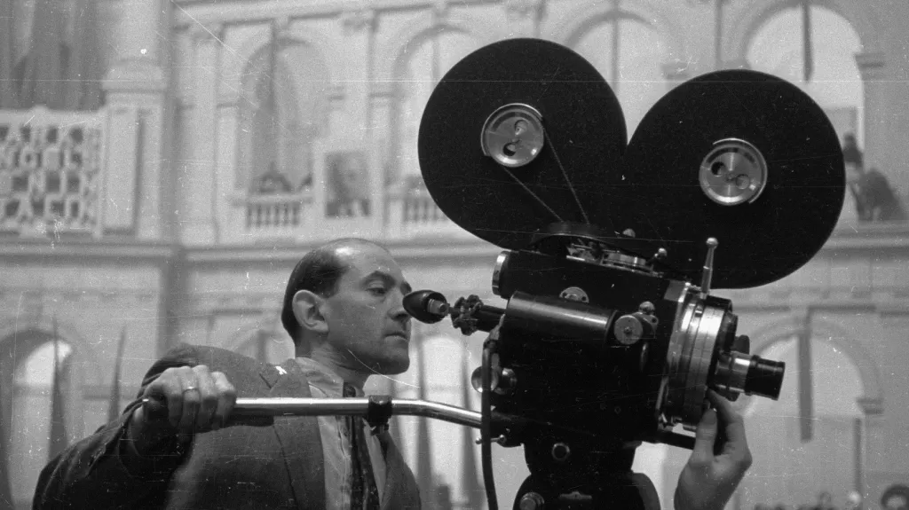 Černobílý film - ilustrační foto