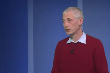 Lidé emocemi vytvářejí nová díla, to umělá inteligence nedokáže, říká fotograf Vocelka