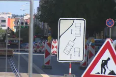 Dopravní obtíže se v rozkopané Plzni ještě zhorší. Začala další uzavírka