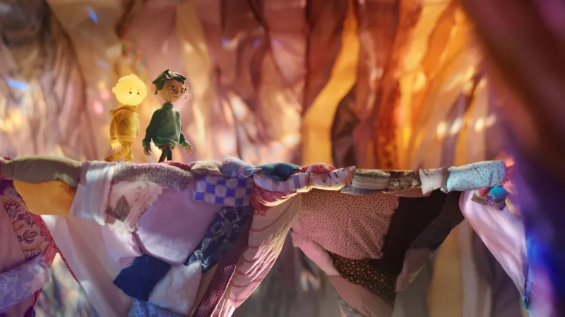 Z filmu Tonda, Slávka a kouzelné světlo