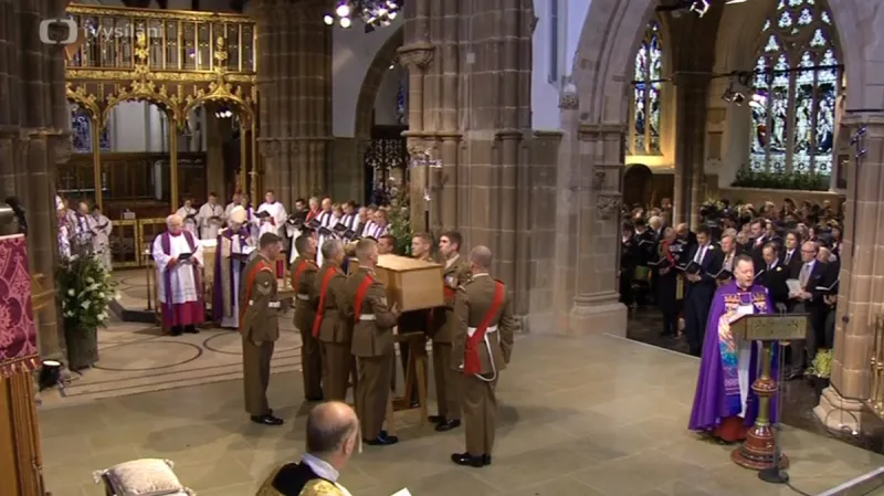 Pohřeb Richarda lll. v katedrále v Leicesteru