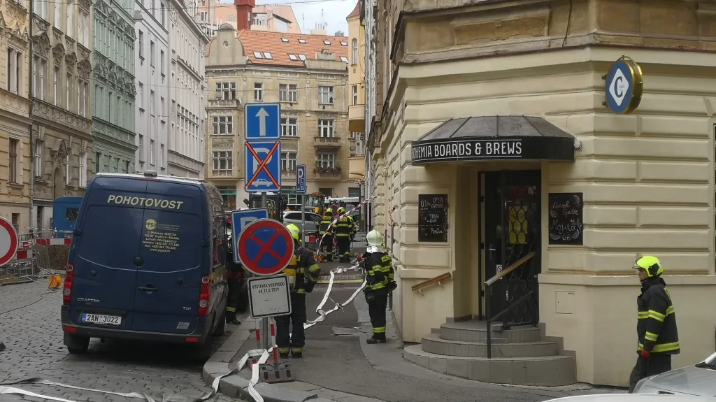 Únik plynu v pražských Vršovicích