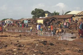 Bleskové záplavy v Nigérii mají na 150 obětí