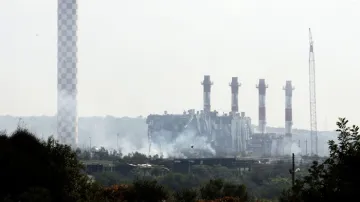 Výbuch munice na námořní základně na Kypru poškodil elektrárnu