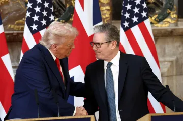 Putin mě zklamal, řekl Trump. Se Starmerem řešili podporu Ukrajiny