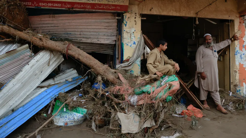 Dopad přívalových povodní v Pákistánu